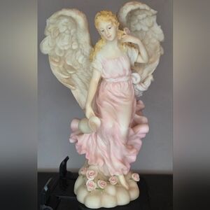 Seraphim Classics Rosalie “Nature’s Delight” Angel Figurine 1995 Signed w/ Box